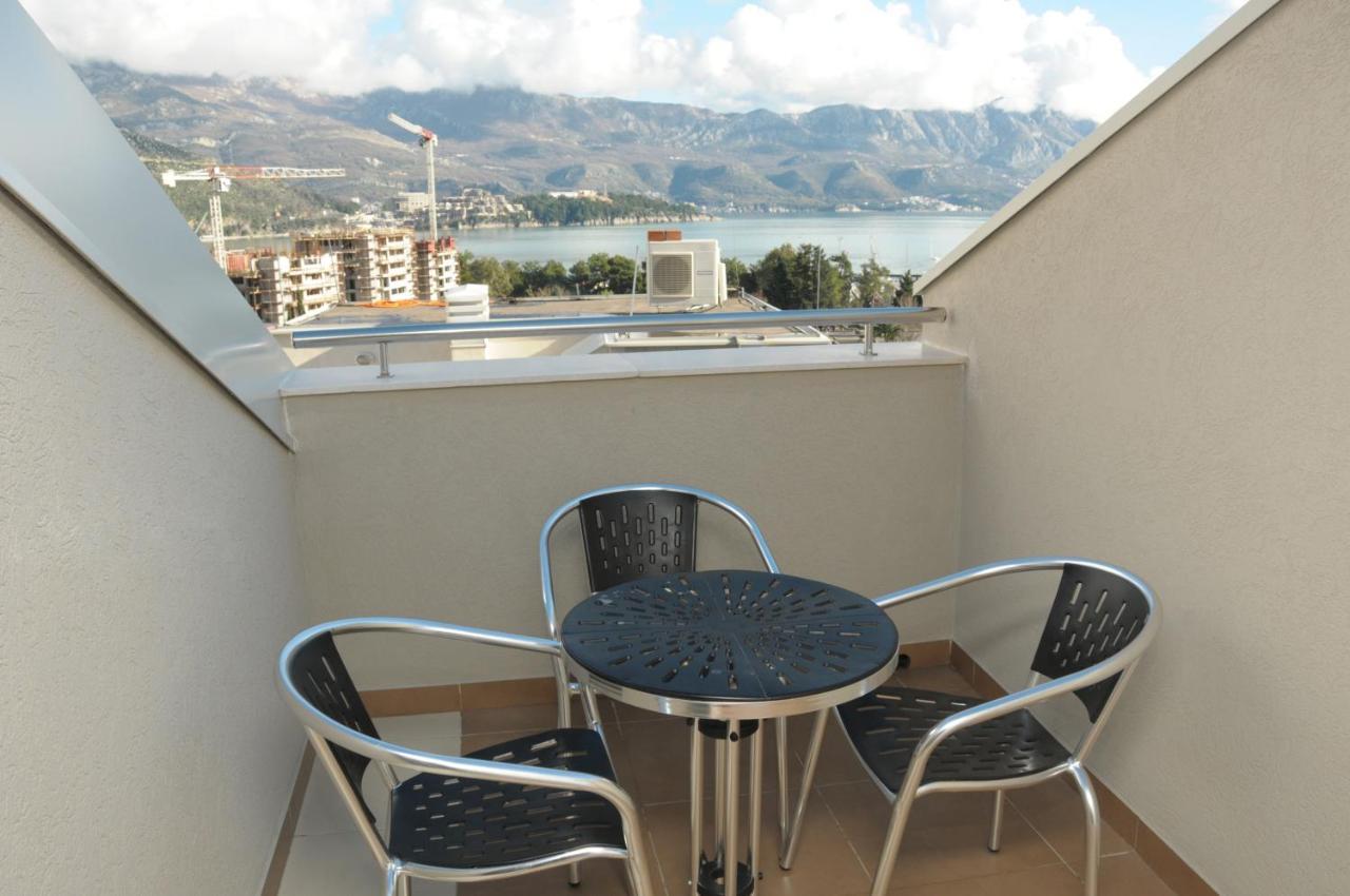 Apartments Anita Budva Exterior photo
