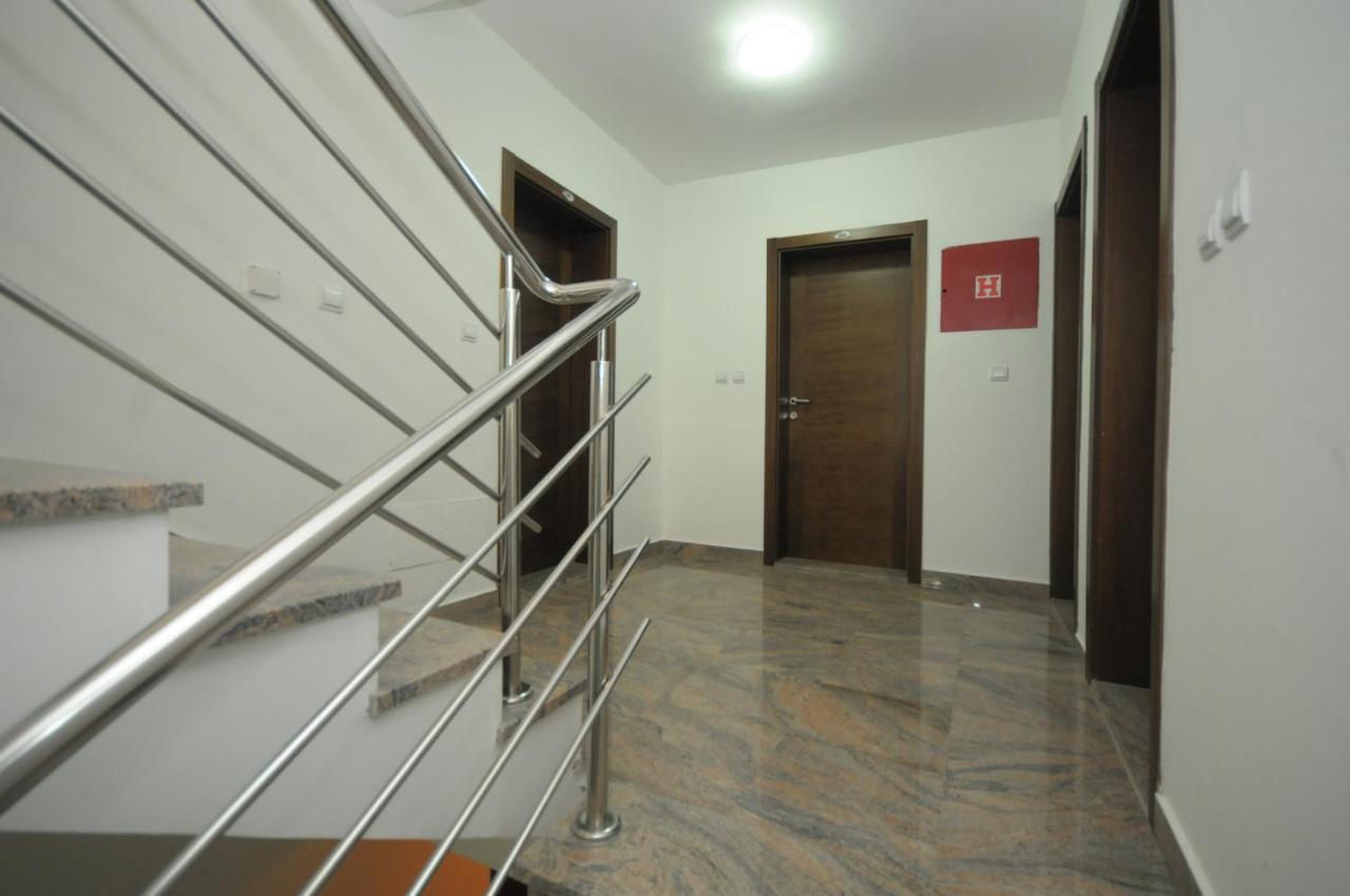 Apartments Anita Budva Exterior photo